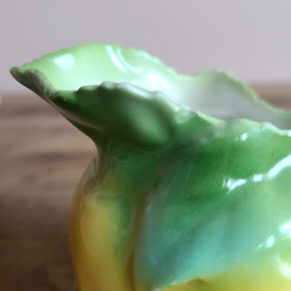 Vintage porcelain Royal Bayreuth Bavaria Apple shape creamer. - Picture 8 of 8